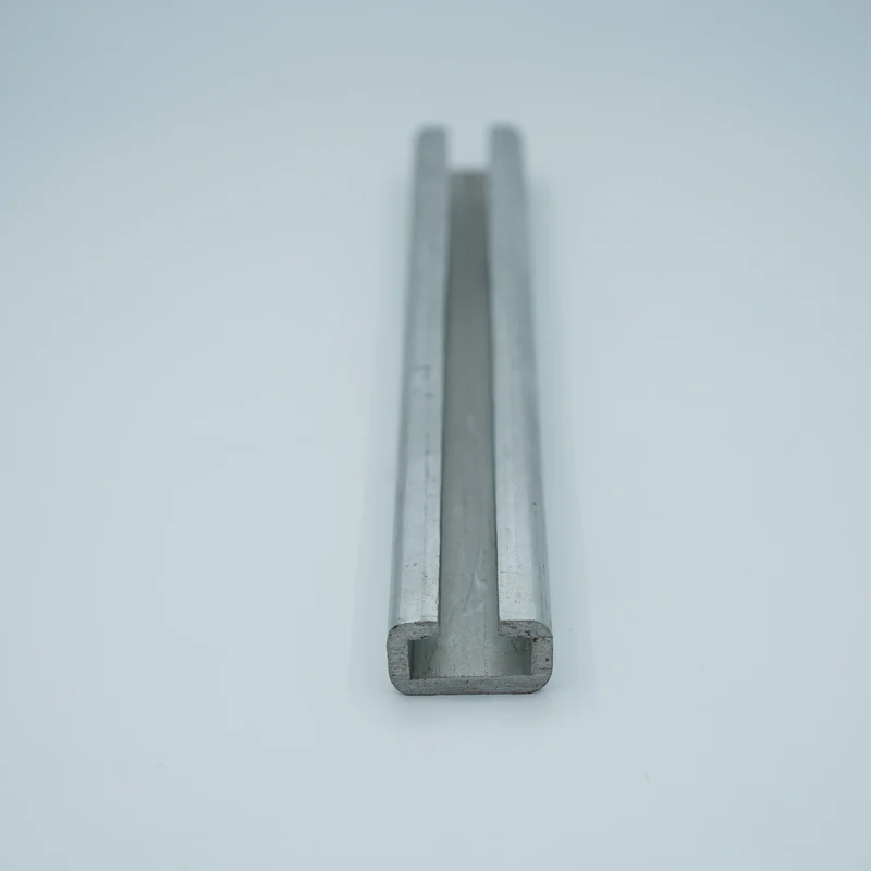 DIN 3015 rail nut and mounting accessory