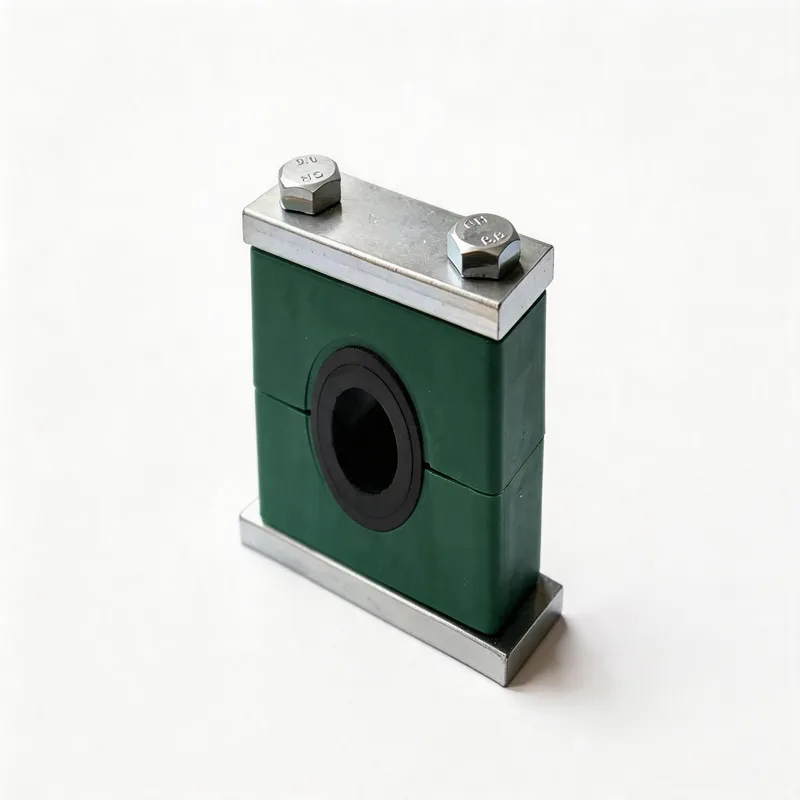 WQL·G30 shockproof plastic pipe clamp — angled view, rubber-lined plastic — DIN 3015-1, ø16–108 mm