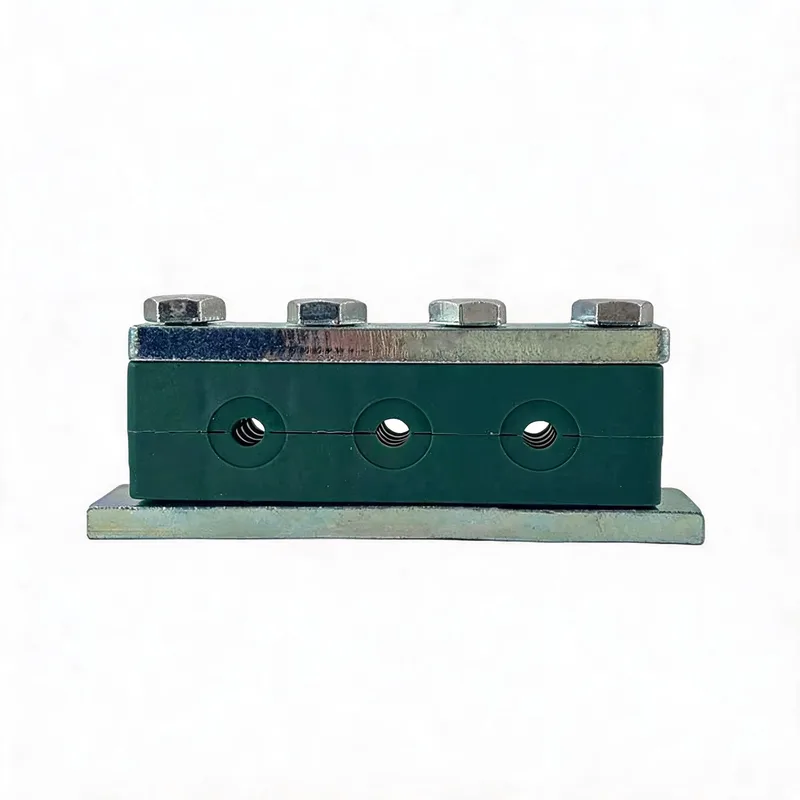 WQH 3-hole outer-hex plastic pipe clamp — WeiQue plastic body — DIN 3015-2, ø14–108 mm