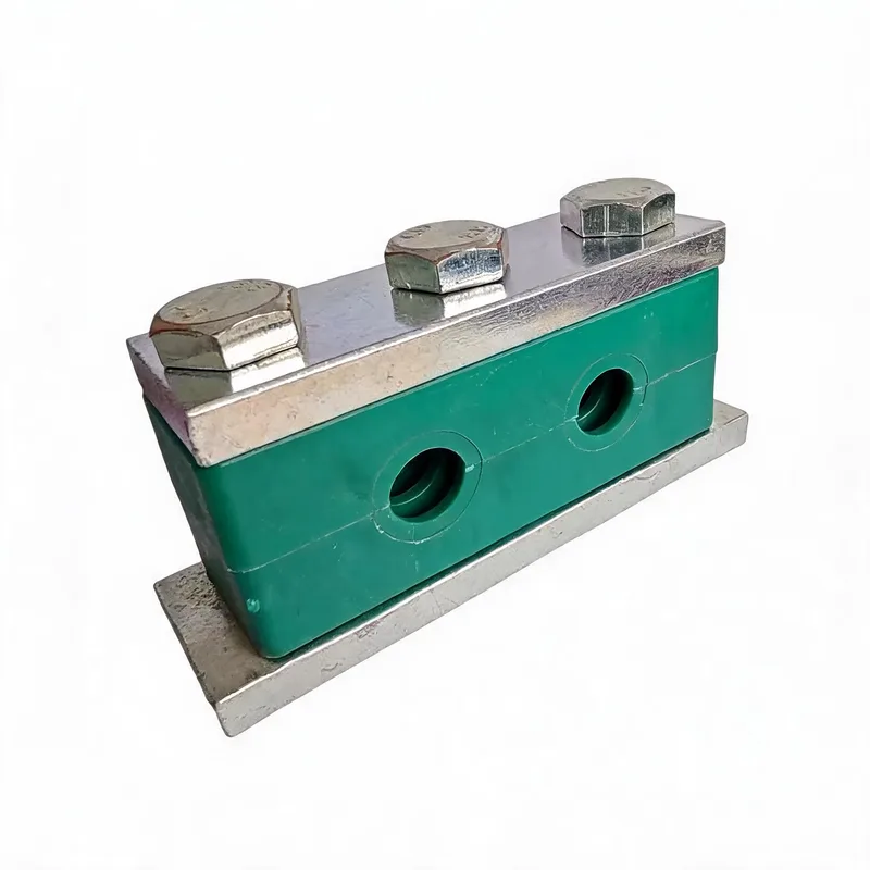 WQH 2-hole outer-hex plastic pipe clamp — angled view, plastic body — DIN 3015-2, ø14–108 mm