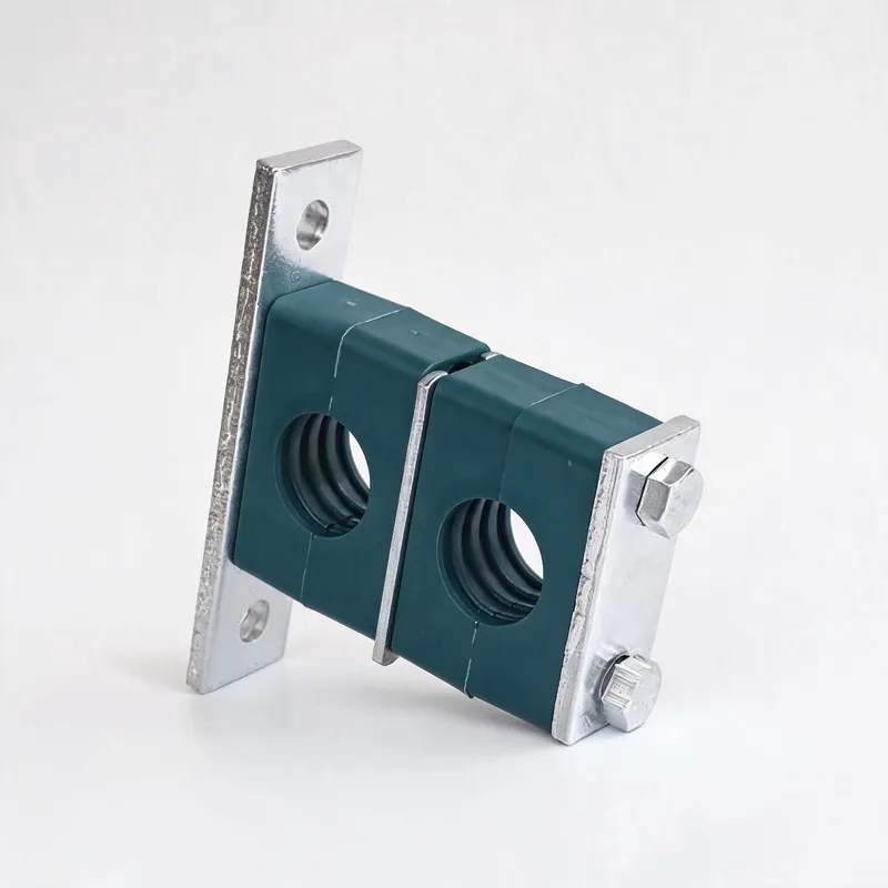 WQH extended-base stacking pipe clamp — angled view, steel — DIN 3015-2, ø14–108 mm