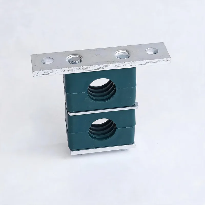 WQH extended-base stacking pipe clamp — angled view, steel — DIN 3015-2, ø14–108 mm