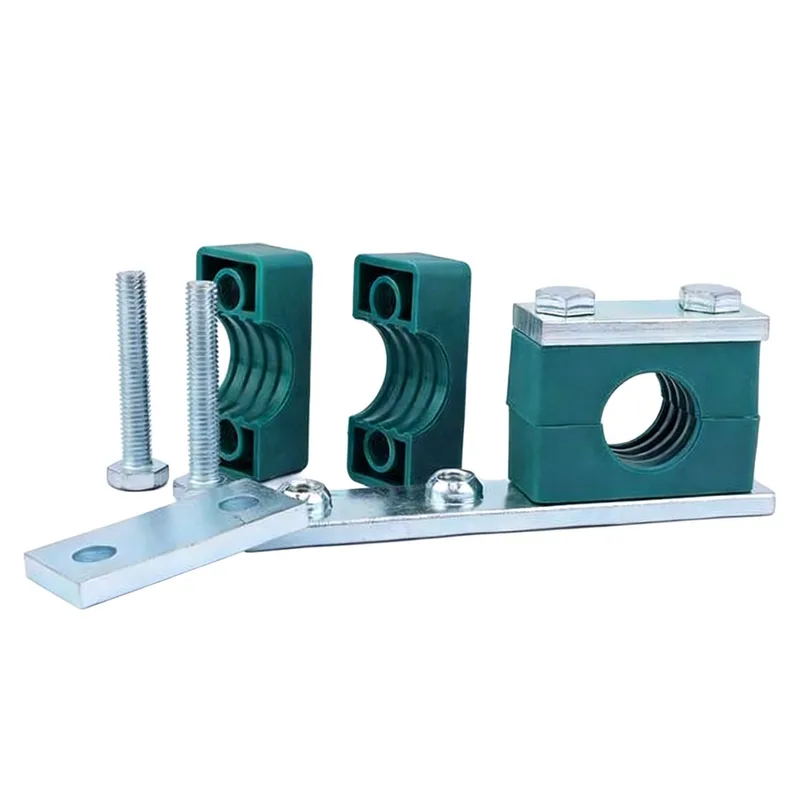 WQT heavy twin coupling pipe clamp — exploded view: body, bolt, nut, twin coupling